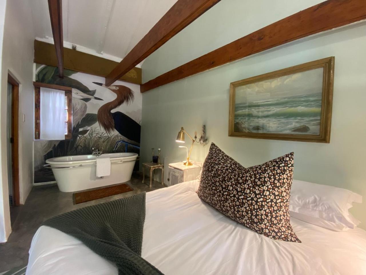 The Riverdeck Accommodation And Backpackers Knysna Exterior foto