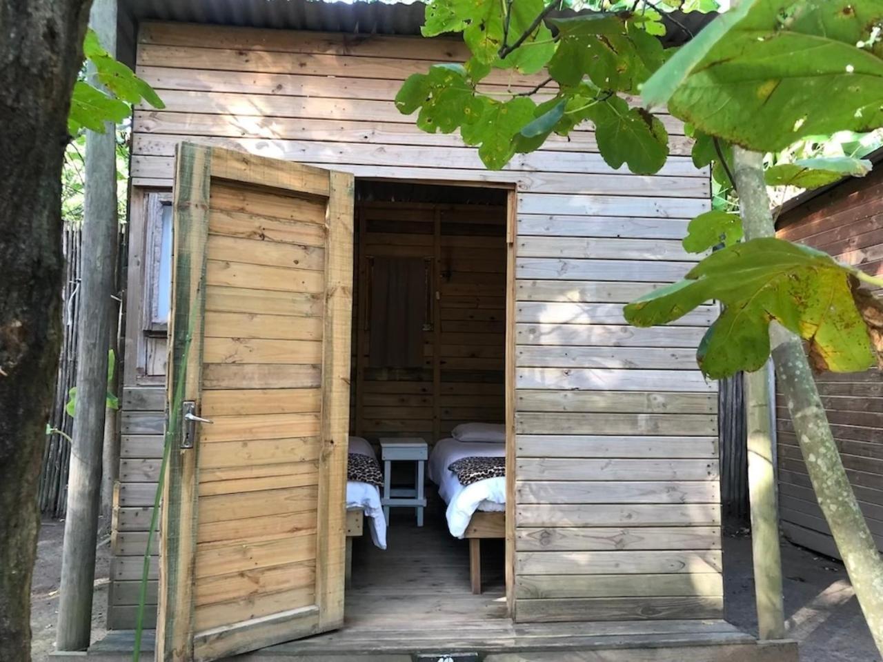 The Riverdeck Accommodation And Backpackers Knysna Exterior foto